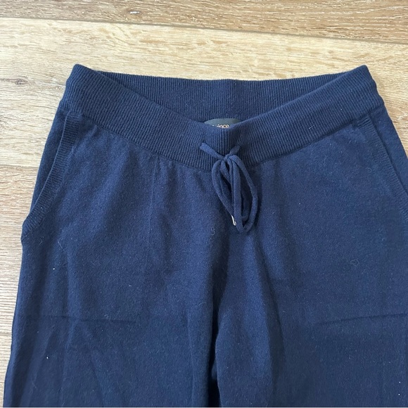 Quince Womens 100% Mongolian Cashmere 2.0 Straight Leg Pants True Navy Sz S NWOT - Picture 4 of 10